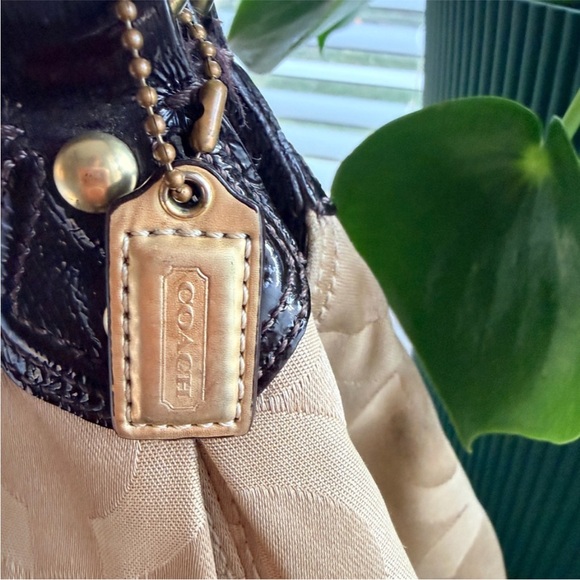 Coach Madison Beige Op Art “C” - Picture 5 of 13